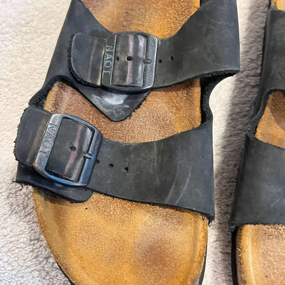 Naot Unisex Black Leather Two Straps Sandals 9" Buckle Slider Sz 36 / 36.5? - Picture 6 of 10